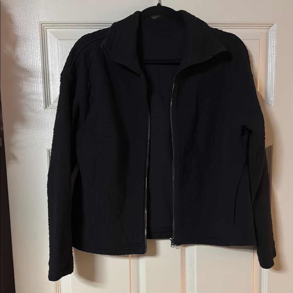Lululemon Black Textured Collared Zip-Up Jacket